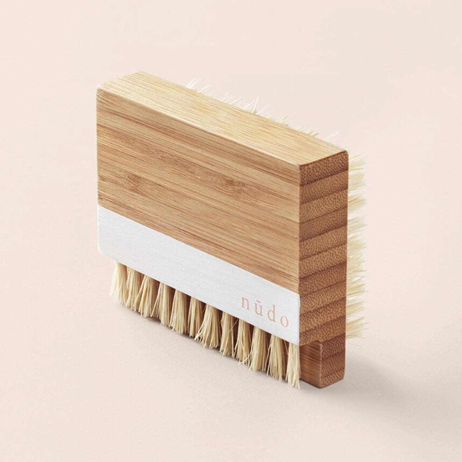 BAMBOO NAIL BRUSH WITH SISAL BRISTLES